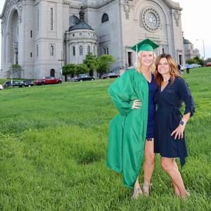 Meet your Posher, Holli